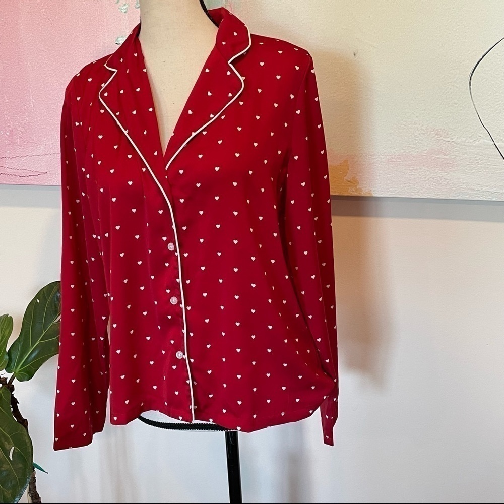Banana Republic Pajama Shirt Button Down Long Sleeve Sz S Red White Hearts NWT.